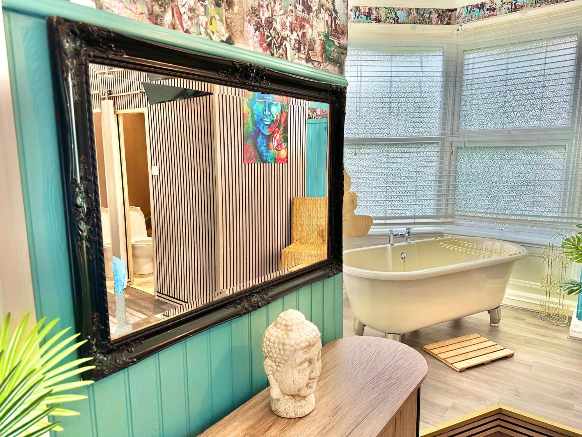 Blue Buddha Lemur Lodge: Beachside Retreat With Kitchen * Bournemouth