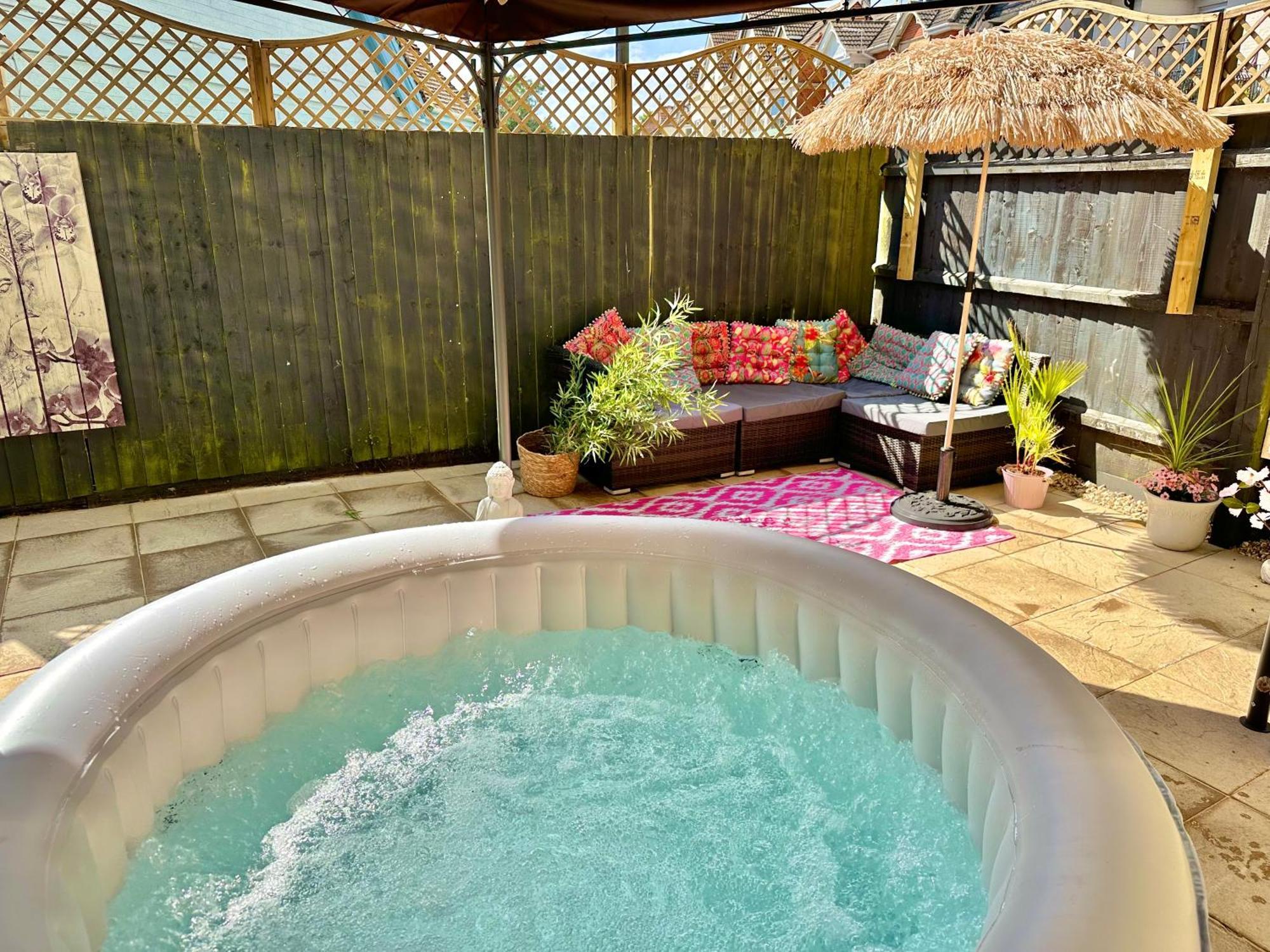 Motel Blue Buddha Lemur Lodge: Beachside Retreat With Kitchen Bournemouth